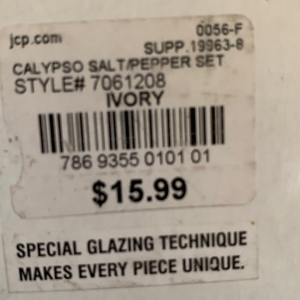 NWOT Calypso Salt/Pepper Set - Picture 4 of 4